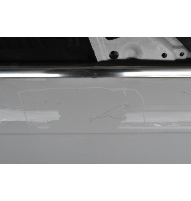 Πόρτα Εμπρός Δεξιά Audi A4 (Quatro) 2008-2012 (Με Χτύπημα)