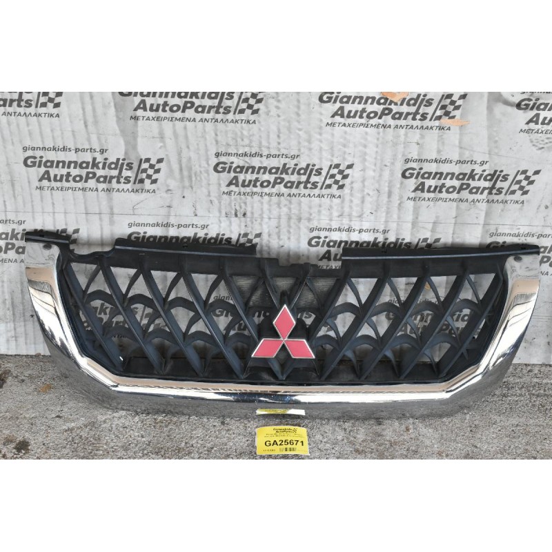 Μάσκα Mitsubishi Pajero / Montero 2000-2006 MR478595 (Σπασμένη Βάση)