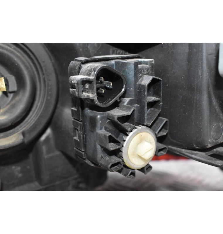 Φανάρι Εμπρός Δεξιό Toyota Avensis T25 2003-2008 (Ηλεκτρικός Ρεγουλατόρος)