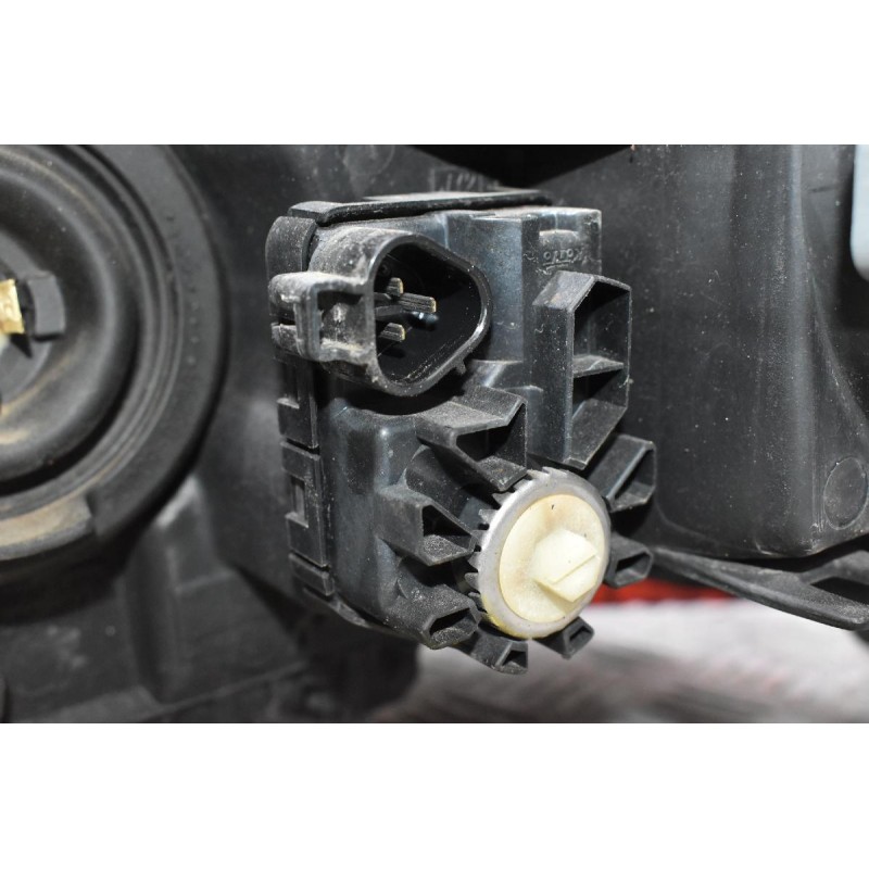 Φανάρι Εμπρός Δεξιό Toyota Avensis T25 2003-2008 (Ηλεκτρικός Ρεγουλατόρος)