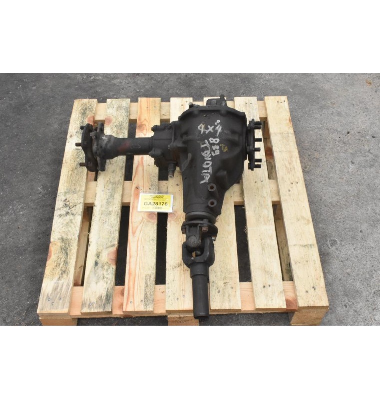 Διαφορικό Μπροστά Toyota Hilux LN170 8X39 1998-2005 (Με θεση για κομπλερ)