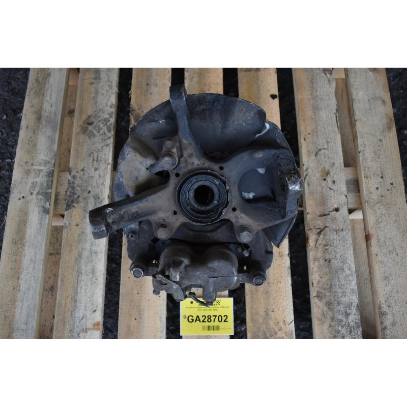 Ακραξόνιο Αριστερο Mitsubishi L200 4x4 1997-2005 (Με ABS)