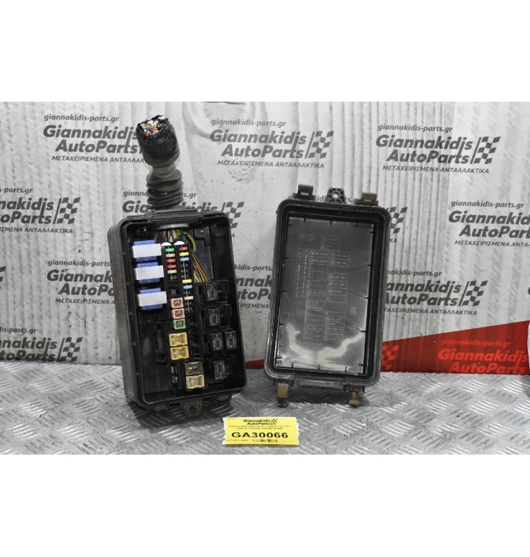 Ασφαλειοθήκη Mitsubishi Canter/Fuso 12V 2005-2015 MK541999 MK542000