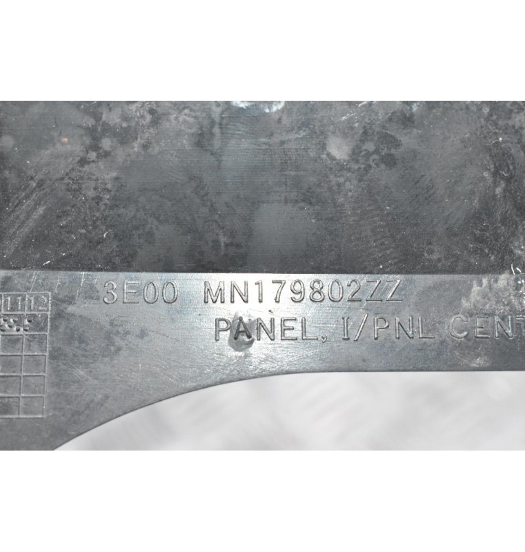 Κονσόλα Ταμπλό Με Αεραγωγούς Mitsubishi L200 KB4 2006-2010 MN179802ZZ