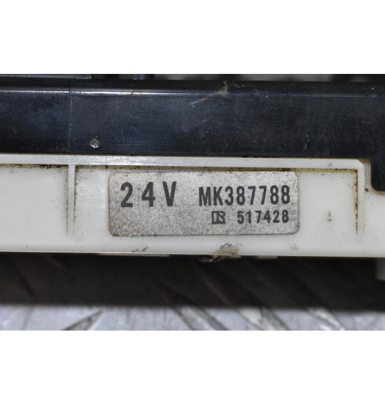 Διακόπτης Παραθύρου Εμπρός Δεξιός Mitsubishi Canter 1998-2005 MK387788 24V (8pins)