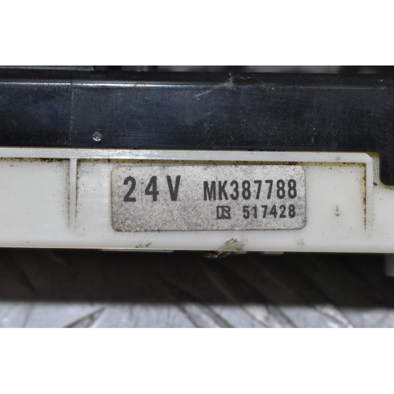 Διακόπτης Παραθύρου Εμπρός Δεξιός Mitsubishi Canter 1998-2005 MK387788 24V (8pins)