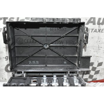 Ασφάλειες - Ασφαλειοθήκη Volkswagen Golf IV 1997-2005 TRW 1J0937550AA (Χωρίς Ασφάλειες)