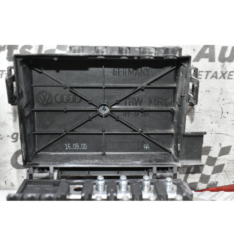 Ασφάλειες - Ασφαλειοθήκη Volkswagen Golf IV 1997-2005 TRW 1J0937550AA (Χωρίς Ασφάλειες)