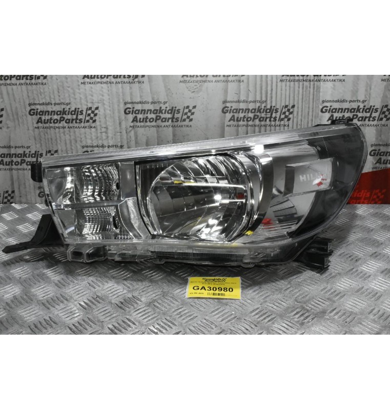 Φανάρι Εμπρός Αριστερό Toyota Hilux Revo 2015-2019 (Μηχανικό)