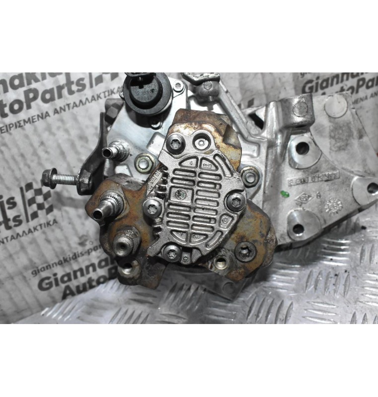 Αντλία Πετρελαίου Renault Trafic / Opel Vivaro / Nissan Primastar 1.9cc F9Q U760 2002-2006 BOSCH 8200659766 0445010087