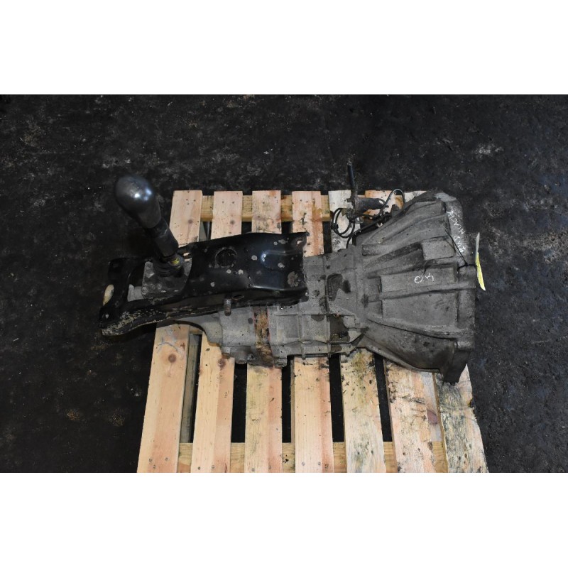 Χειροκίνητο Σασμάν Toyota Hiace 2KD 2001-2012 (4 Βίδες στο πλακάκι)