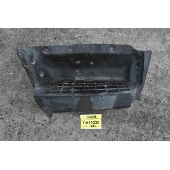 Σκαλοπάτι Δεξι Mitsubishi Canter 2006-2015 (Μεγαλη Καμπινα)