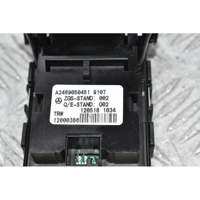 Κουμπί Χειροφρένου Mercedes-Benz B Class W246 W242 2011-2021 2469050451 (Ελαφρός Φθαρμένο)