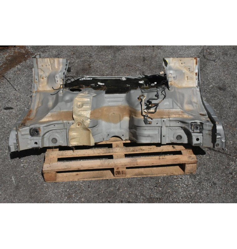 Μετώπη Μεσα Κομπλε Με Τις Κολονες Toyota Hilux revo 2015-2020