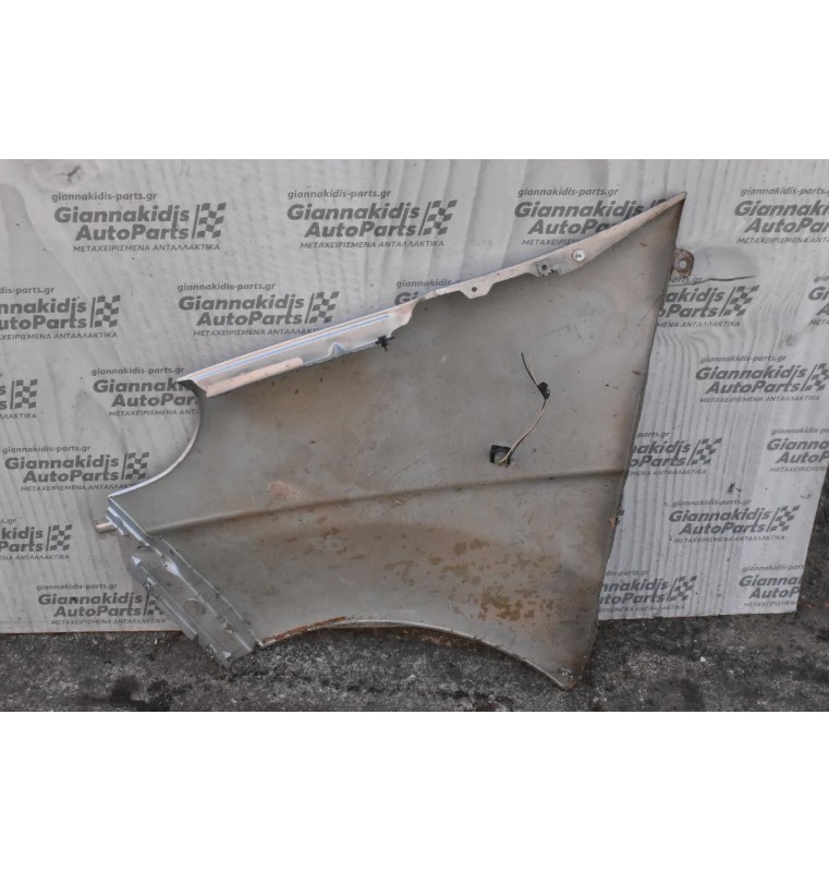 Φτερό Δεξι Opel Vivaro 2002-2006