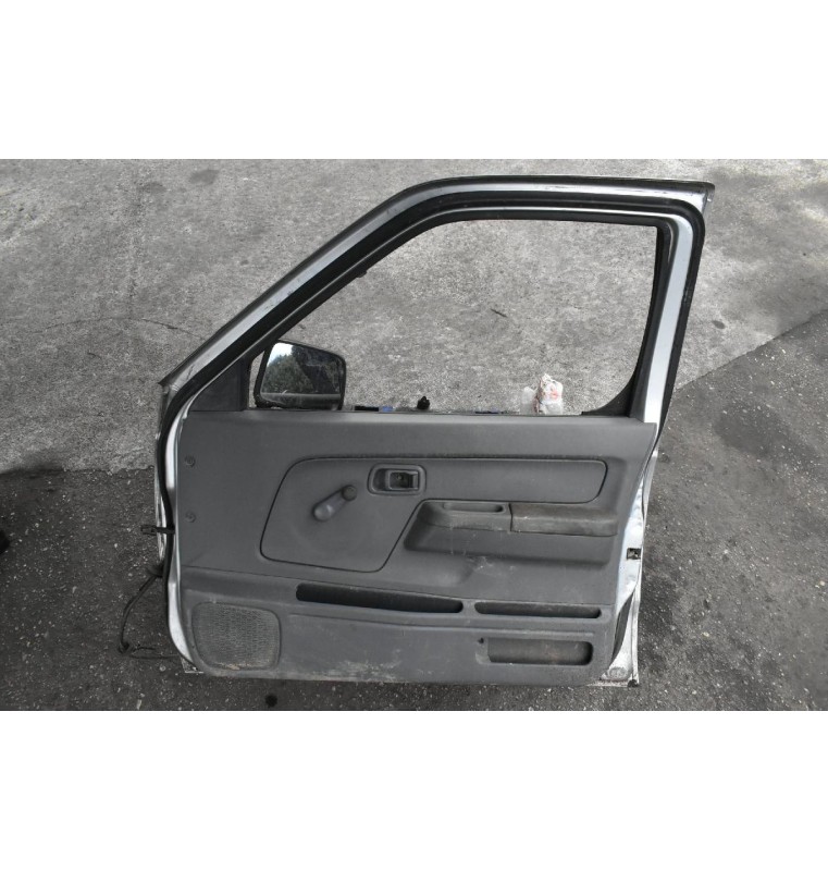 Πόρτα Nissan Navara D22 1998-2010 (Εμπρος Δεξιά)