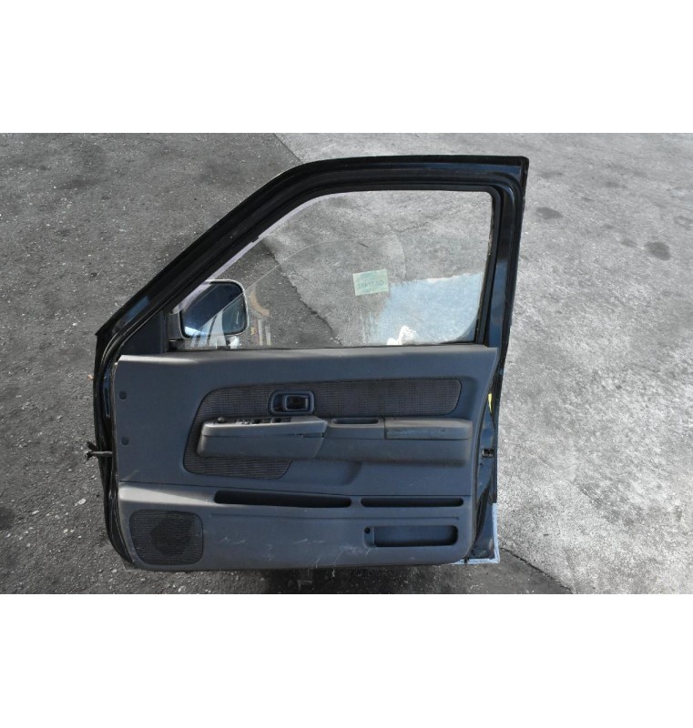 Πόρτα Nissan Navara D22 1998-2010 Εμπρος Δεξια