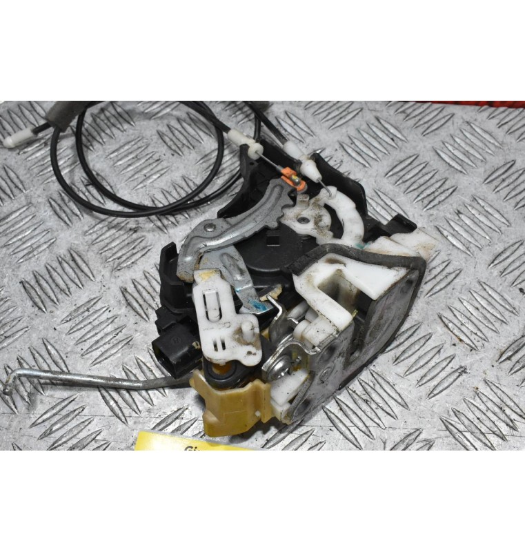 Κλειδαριά Πόρτας Πίσω Δεξιά Mitsubishi L200 KB4 2006-2010