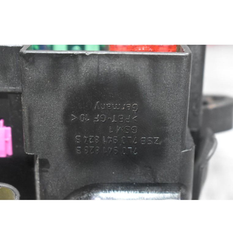 Ασφαλειοθήκη Volkswagen Touareg 2002-2010 7L0941828B 7L0941824B