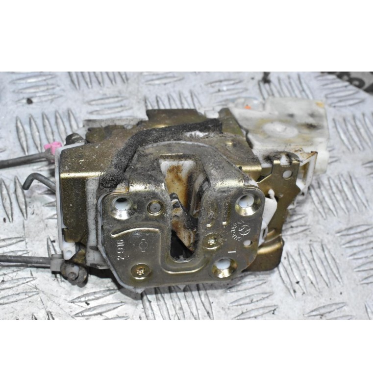 Κλειδαριά Nissan Navara D22 1998-2005 (Αριστερά, 2Pins)