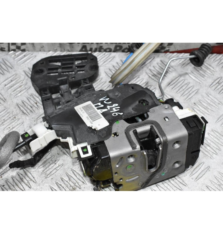 Κλειδαριά Πίσω Δεξιά Mercedes-Benz B Class W246 W204 2012-2018 A2047302835