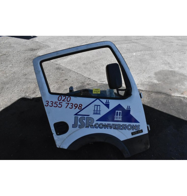 Πόρτα Εμπρός Δεξια Nissan Cabstar F24 2006-2012 (Χωρίς Καθρέφτη)