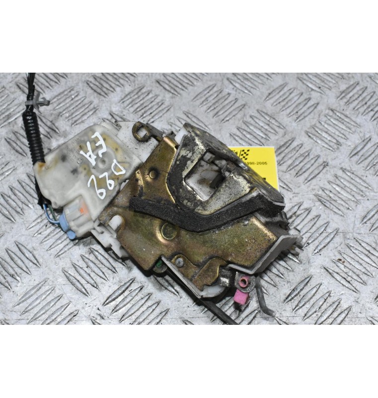 Κλειδαριά Nissan Navara D22 1998-2005 (Αριστερά, 2Pins)