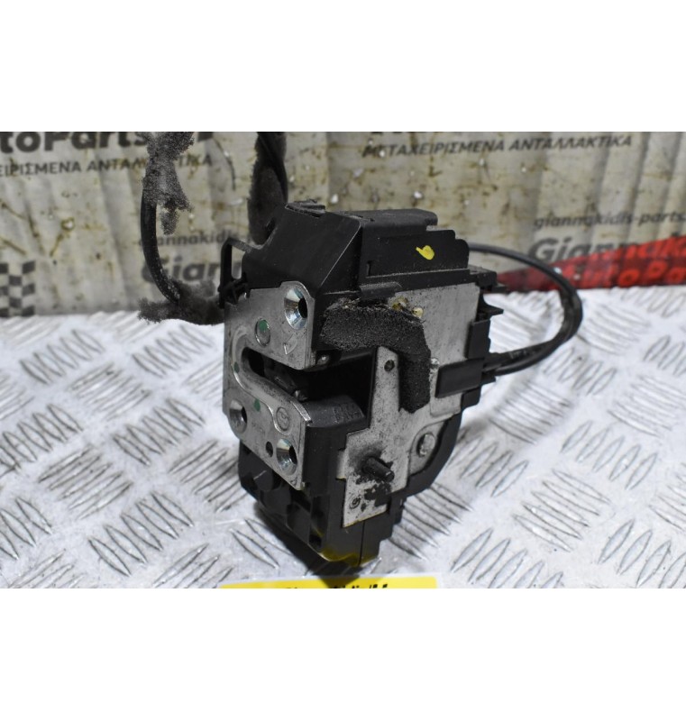 Κλειδαριά Nissan Navara D40 - 2005-2015 (Πισω Δεξιά,3 pins)