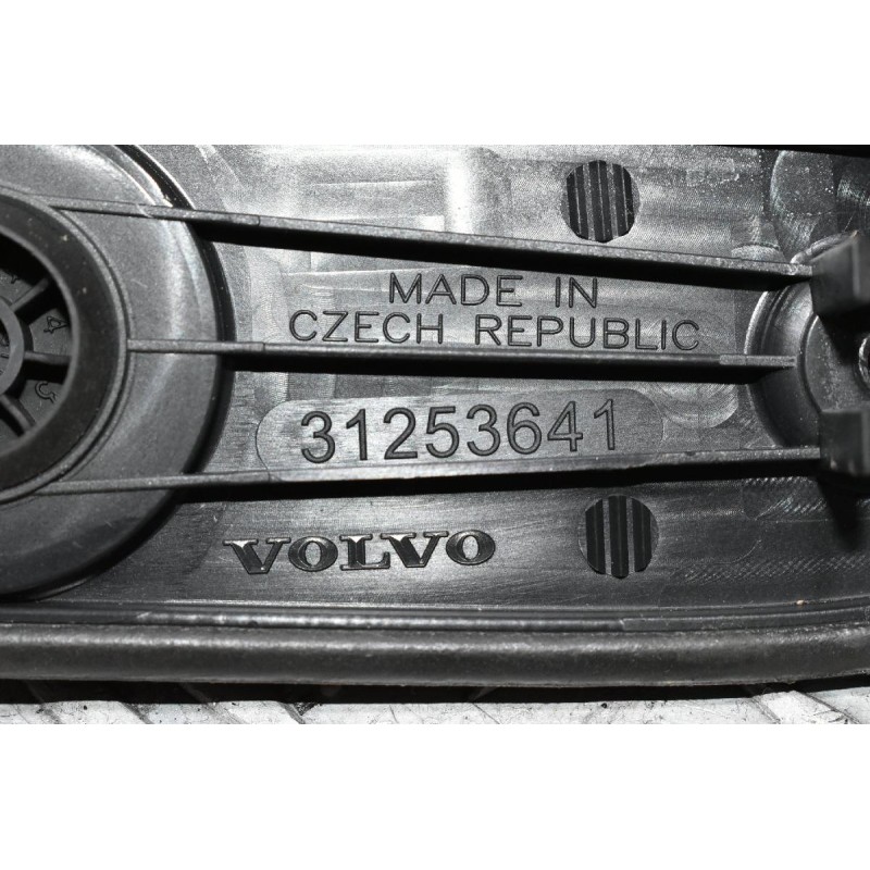 Χειρολαβή - Χερούλι Πόρτ Μπαγκάζ Volvo S60 2010-2018 31253641 31253004 (Γνήσιο) (Με Υποδοχή Για Κάμερα)