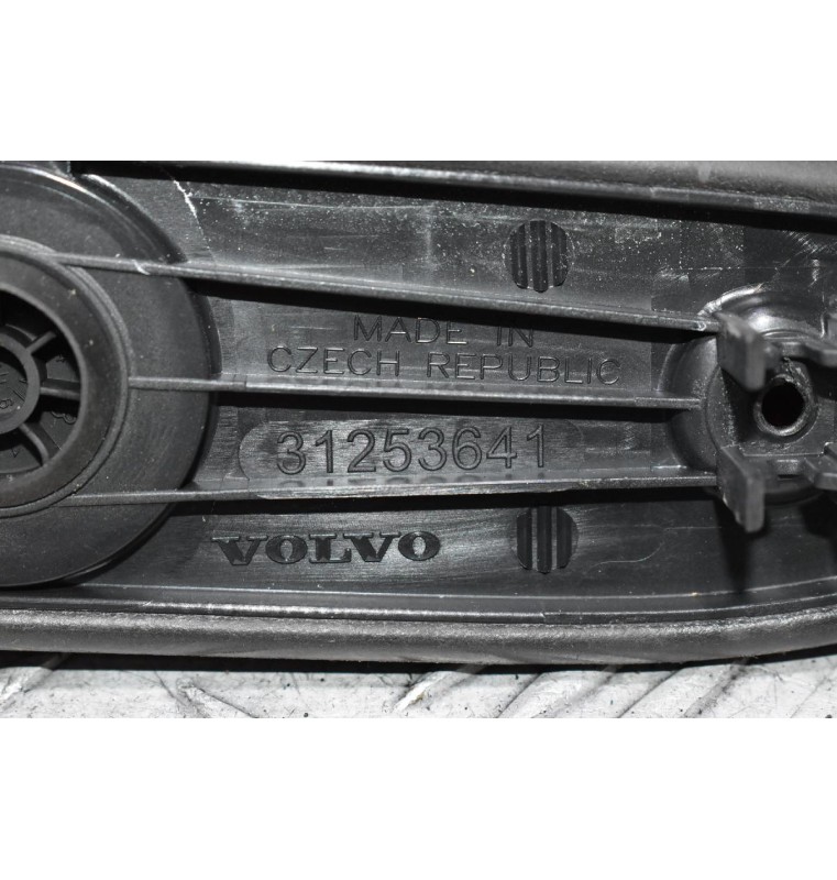 Χειρολαβή - Χερούλι Πόρτ Μπαγκάζ Volvo S60 2010-2018 31253641 31253004 (Γνήσιο) (Με Υποδοχή Για Κάμερα)