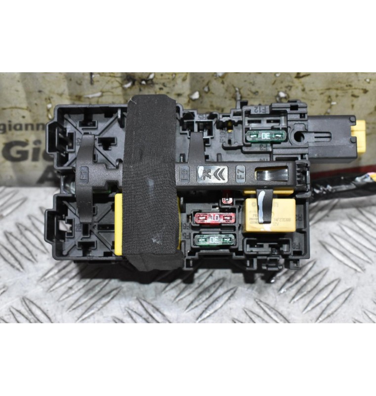 Ασφαλειοθήκη - Ασφάλειες - Ρελε Peugeot 208 2010-2020 9806192580 (Citroen C4 - Peugeot 2008 - 3008 - 308) (Γνήσιο)