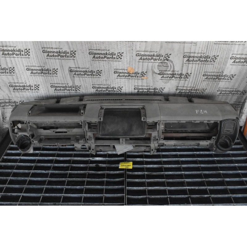 Ταμπλό Nissan Cabstar F24 2006-2012