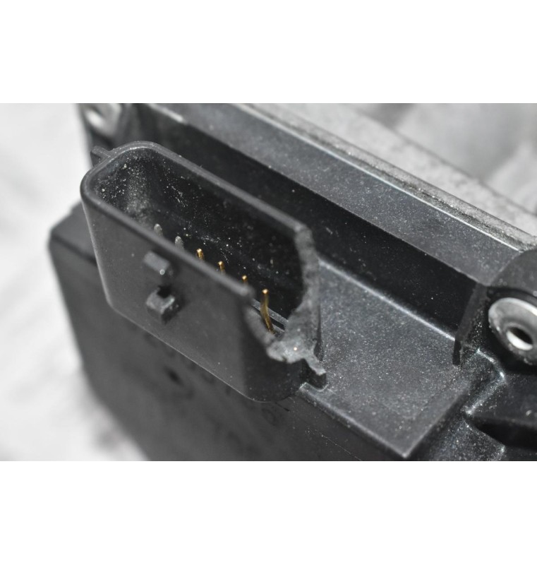 Πεταλούδα Γκαζιού Renault Megane / Scenic / Clio 1.4tce 16v H4JA 2013-2020 8200578645 82005-70865D (Dacia) (Γνήσιο) (Μικρό Σπάσιμο Στν Φίσα)