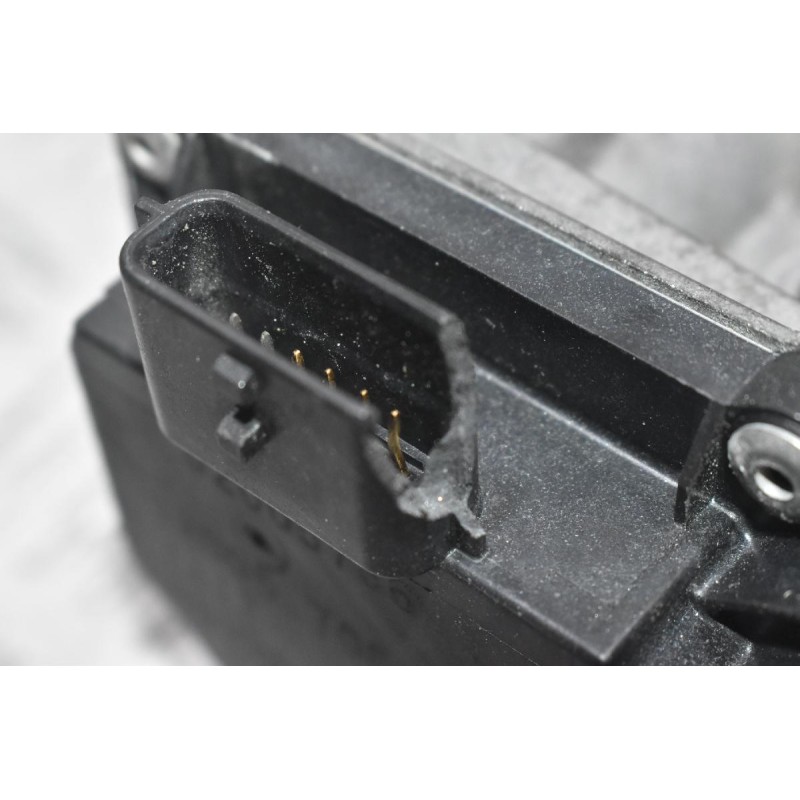 Πεταλούδα Γκαζιού Renault Megane / Scenic / Clio 1.4tce 16v H4JA 2013-2020 8200578645 82005-70865D (Dacia) (Γνήσιο) (Μικρό Σπάσιμο Στν Φίσα)