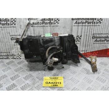 Ασφαλειοθήκη Toyota Hilux 1KD 2005-2015 82641-71020