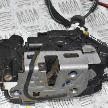 Κλειδαριά Πόρτας Εμπρός Αριστερά Volkswagen Amarok 2010-2022 2H0839015D (6pins)