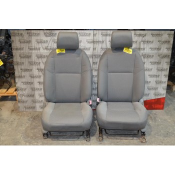 Καθίσματα (Σέτ Αριστερό-Δεξί) Toyota Hilux KUN 2005-2015