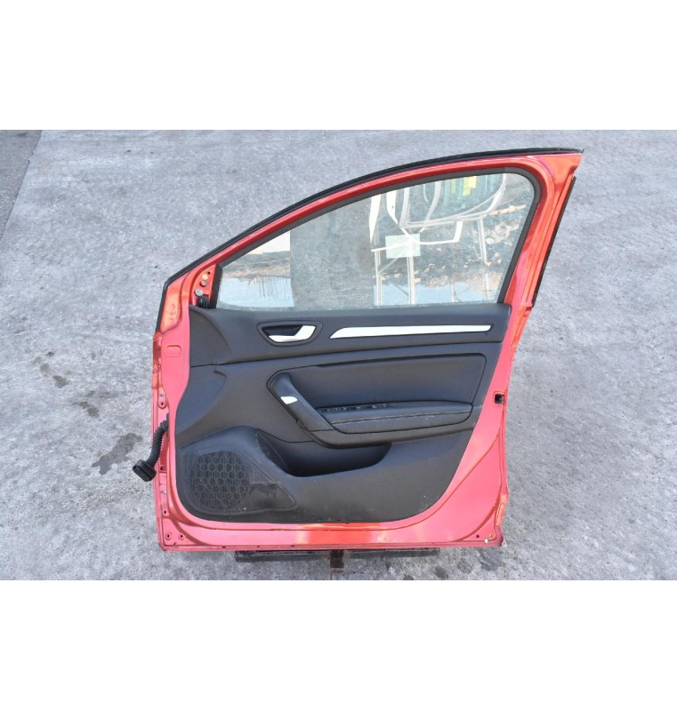Πόρτα Εμπρος Δεξια Renault Megane 2013-2022 (Με Χτυπημα)