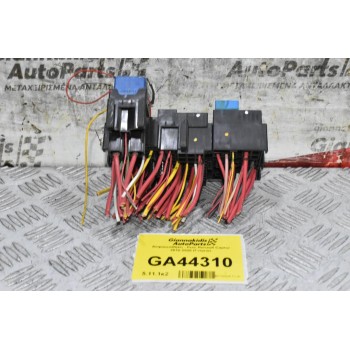 Ασφαλειοθήκη - Ρελε Renault Captur 2010-2020 (Γνήσια)