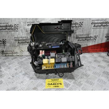 Ασφαλειοθήκη Mercedes-Benz A-Class W176 W246 2012-2018 A2465400182 A2465410905