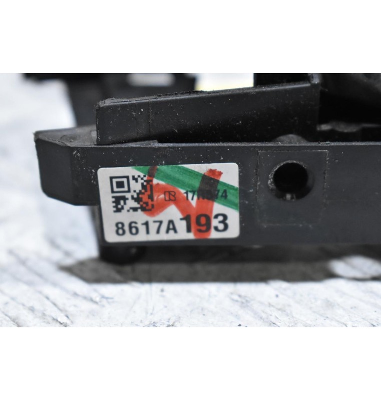 Φλασιέρα - Βάση Διακοπτών Τιμονιού Mitsubishi L200 2005-2021 8617A193 17H374 (KJ KL KK) (Γνήσιο)