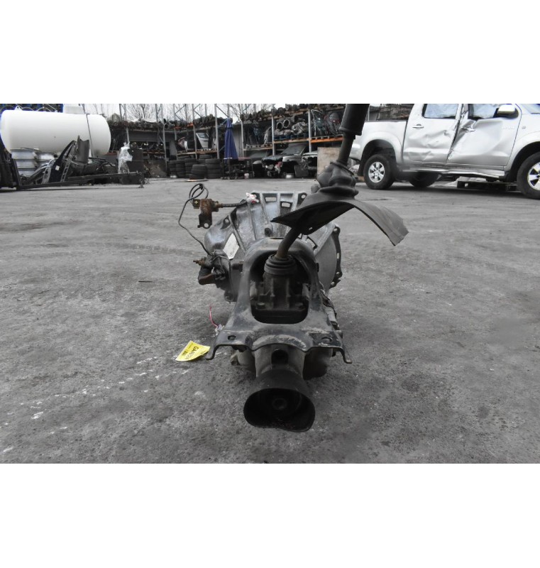 Κιβώτιο Ταχυτήτων - Σασμάν Toyota Hiace 2.5 D4D 2KD 2001-2005 (4 βίδες στο πλακάκι του λεβιέ)