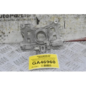 Φλάσιερα - Βαση Διακοπτών Toyota Hiace 2005-2012 84310-6B080 (Γνήσια) (Βάση Σερπαντίνας Τιμονιού) (Land Cruiser) 17A164 17A089