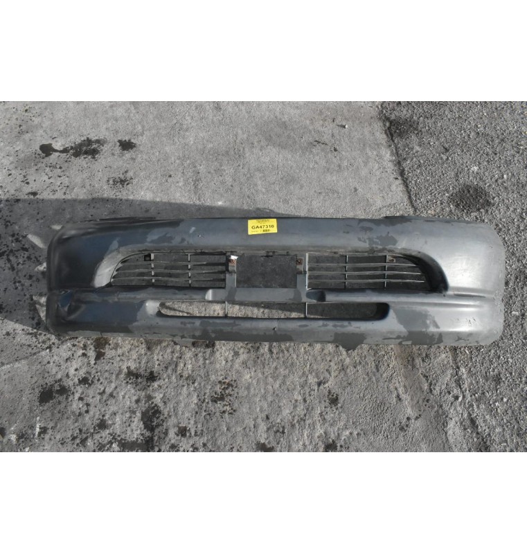 Προφυλακτήρας Εμπρός Toyota Hiace 1997-2005