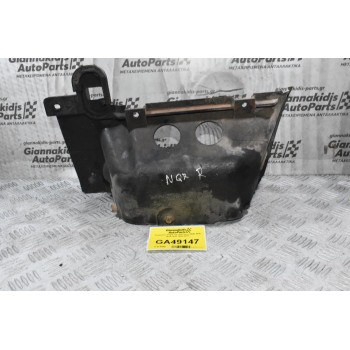 Σκαλοπάτι Καμπίνας Δεξί Isuzu NQR NPR NHR NKR 1995-2015 (Μικρό Ράγισμα)