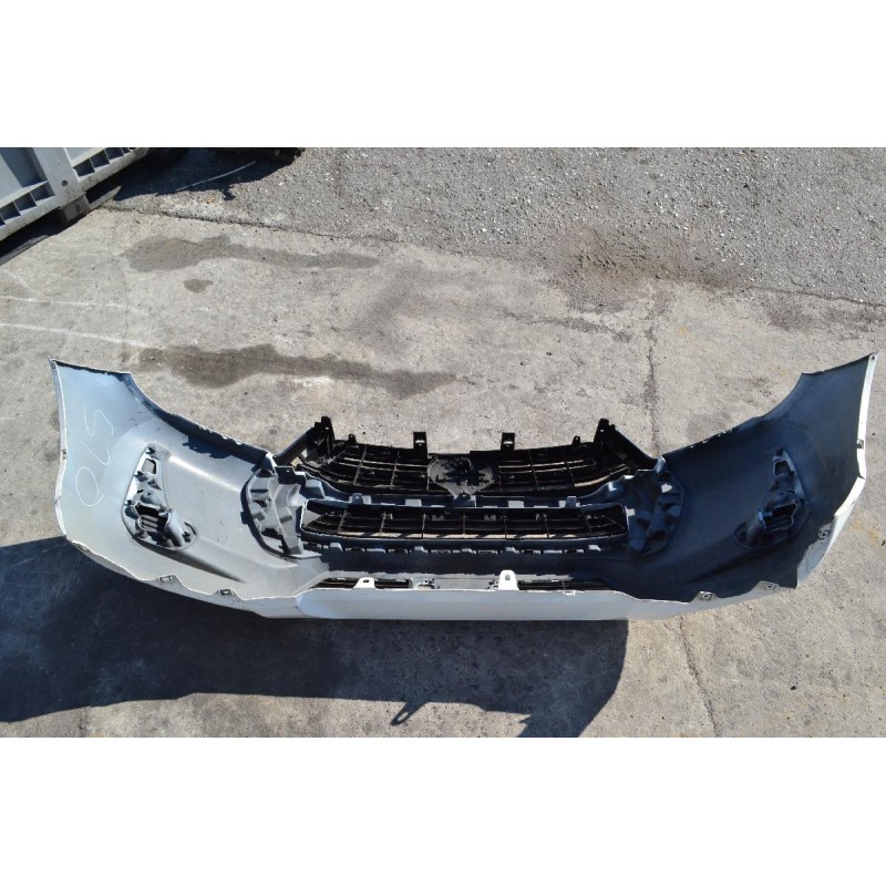 Προφυλακτήρας Εμπρός Toyota Hilux Revo 2021-2022 (Γνήσιο - Ελαφρώς Μεταχειρισμένο) (Χωρίς Προβολάκια)