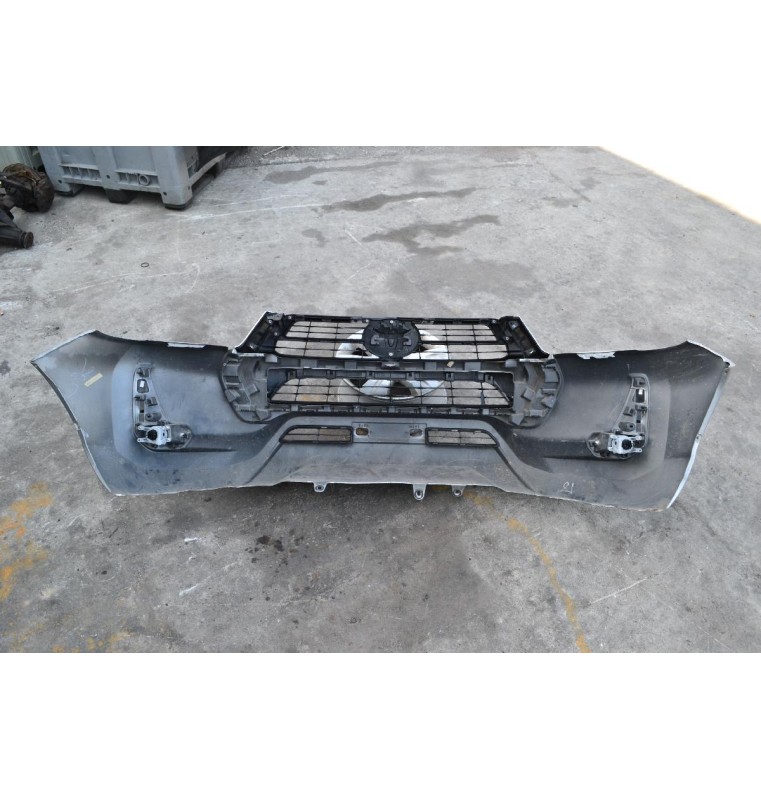 Προφυλακτήρας Εμπρός Toyota Hilux Revo 2021-2022 (Γνήσιο - Ελαφρώς Μεταχειρισμένο)