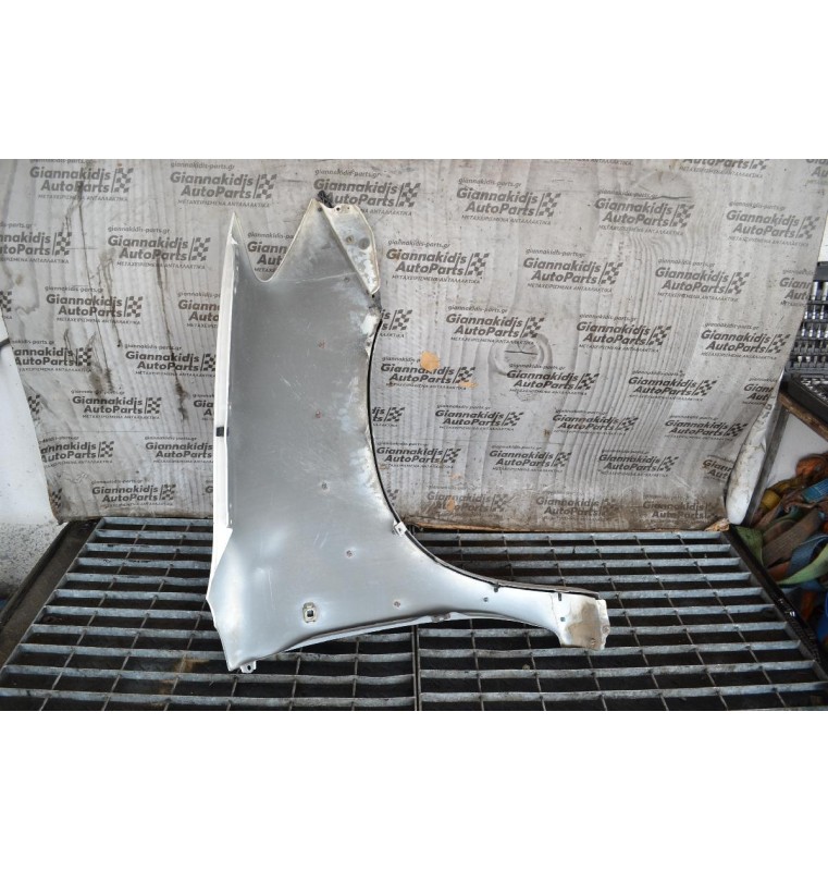 Φτερό Αριστερη Toyota Hilux KUN 2005-2012 (Με Φρύδι) (Γνήσιο)