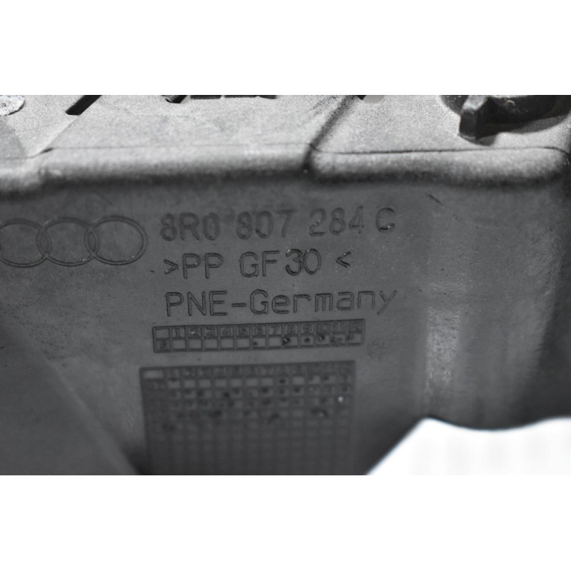 Φανοστάτης / Βαση Φαναριού - Προφυλακτήρα Δεξιά Audi Q5 2008-2016 8R0805608 8R0807284C (Γνήσιο)