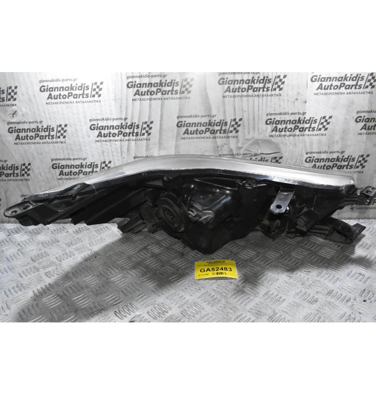 Φανάρι Εμπρός Αριστερό Toyota Hilux Revo 2015-2019 (Ηλεκτρικό) (Γνήσιο)